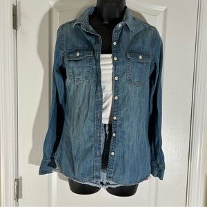 Mossimo Denim button up shirt w/ 2 pockets